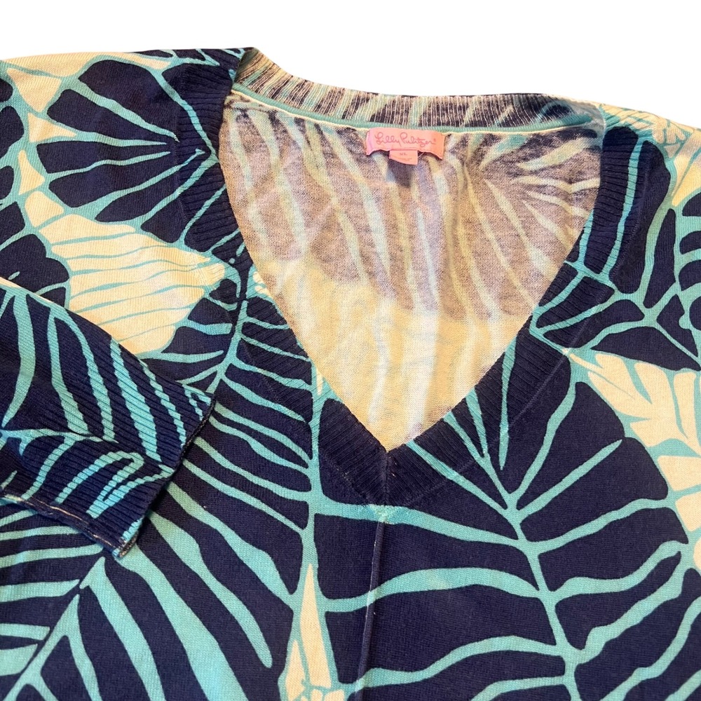 Lilly Pulitzer Women's XL Adult Sweater Blue Palm Leaf V-Neck 81124